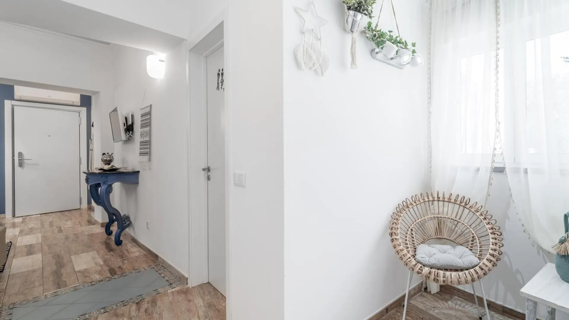 Main Street Apartments By Raspberry Cascade Distrikt Distrikt Faro Portugal