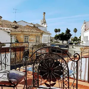  Vakantiehuis Happy Terrace Downtown Tiny House 100% Portuguese