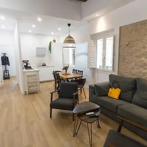 https://simplyhosted-vina.es-andalucia.com